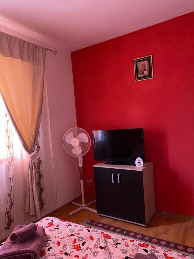 شقة Apartament Ally'S Orşova المظهر الخارجي الصورة